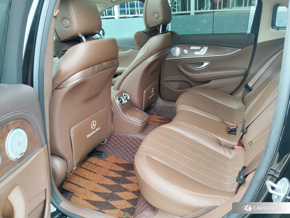 Mercedes-Benz E-Class 2020 Черный из Китая, фото 6