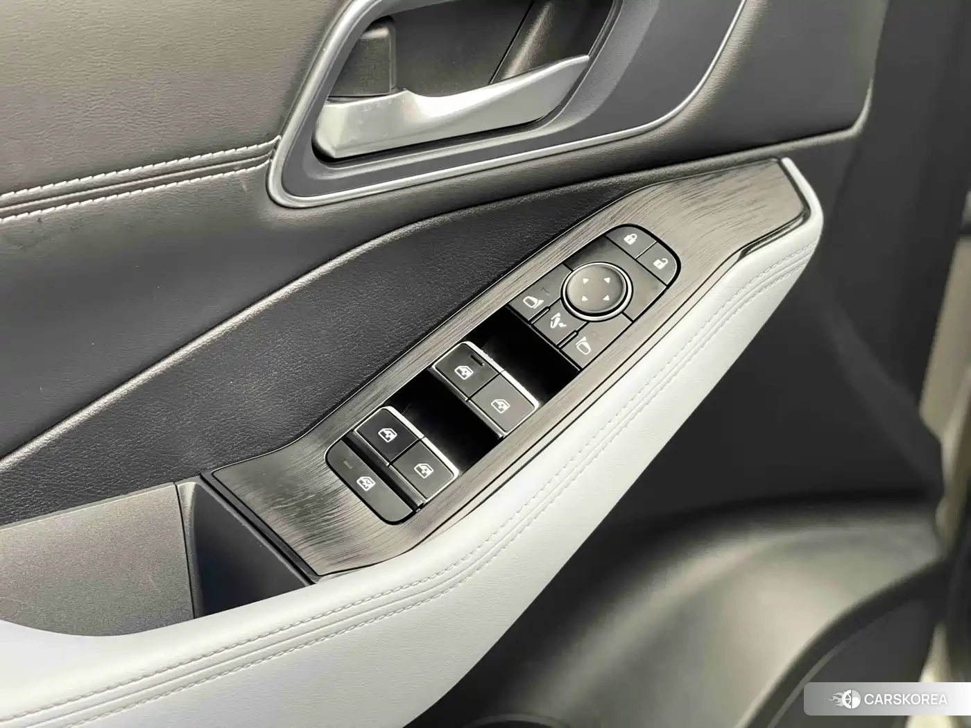Nissan X-Trail 2024 Silver/gray из Китая, фото 6
