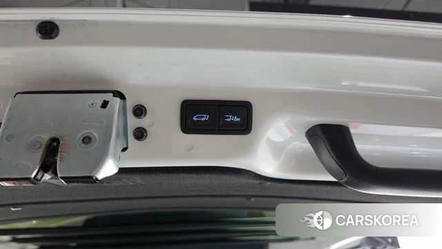 Hyundai Staria 2025 Белый из Кореи, фото 6