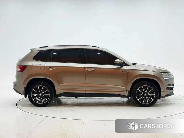 Skoda Karoq 2022 Шампань из Китая, фото 6