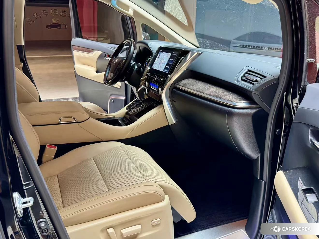 Toyota Alphard 2021 Черный из Китая, фото 6