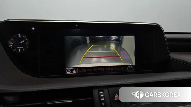 Lexus ES300h 7th generation 2019 Песочный из Кореи, фото 6