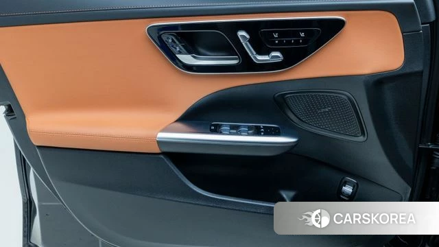 Mercedes-Benz C-Class W206 2025 Черный из Кореи, фото 6
