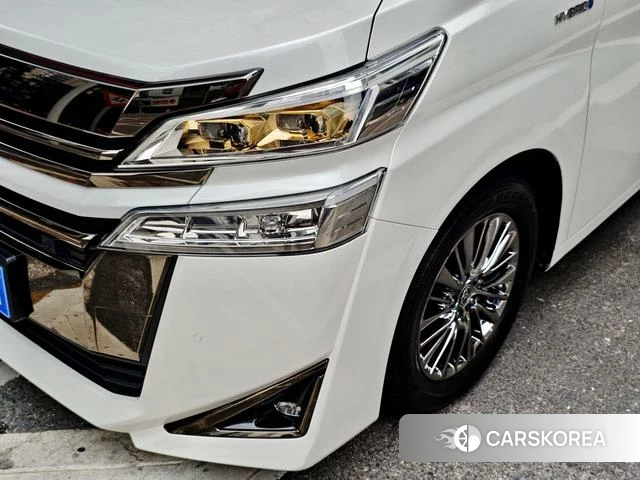 Toyota Vellfire 2021 Белый из Китая, фото 6