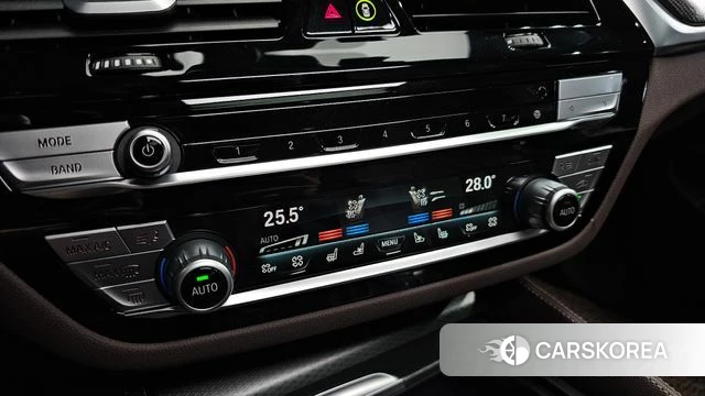BMW 6 Series GT (G32) 2024 Белый из Кореи, фото 6