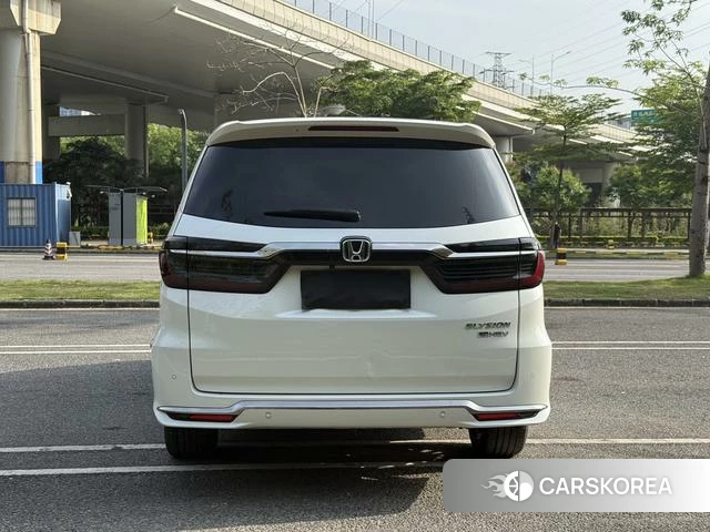 Honda Elysion 2022 Белый из Китая, фото 6