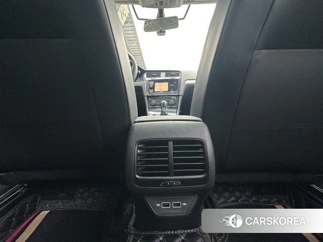 Volkswagen Golf 2021 Белый из Китая, фото 6