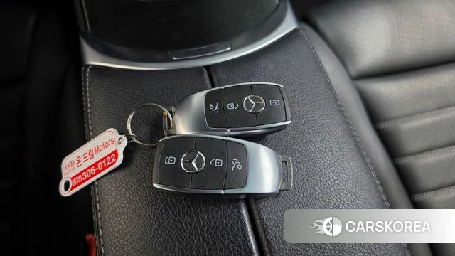 Mercedes-Benz GLC-Class X253 2020 Черный из Кореи, фото 6