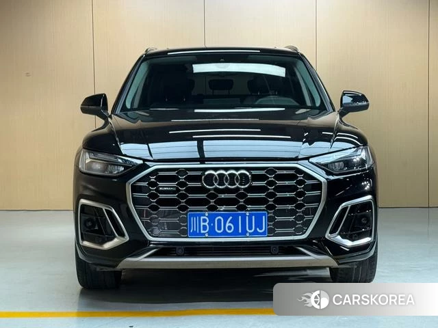 Audi Q5L 2022 Черный из Китая, фото 6