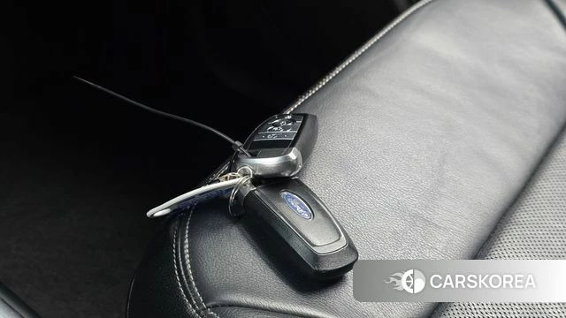Ford Explorer 6th Generation 2019 Белый из Кореи, фото 6