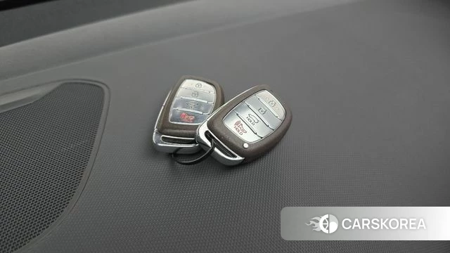 Hyundai Ionic Electric 2018 Серебряный из Кореи, фото 6