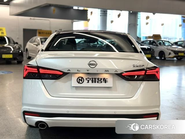 Nissan Altima 2023 Белый из Китая, фото 6
