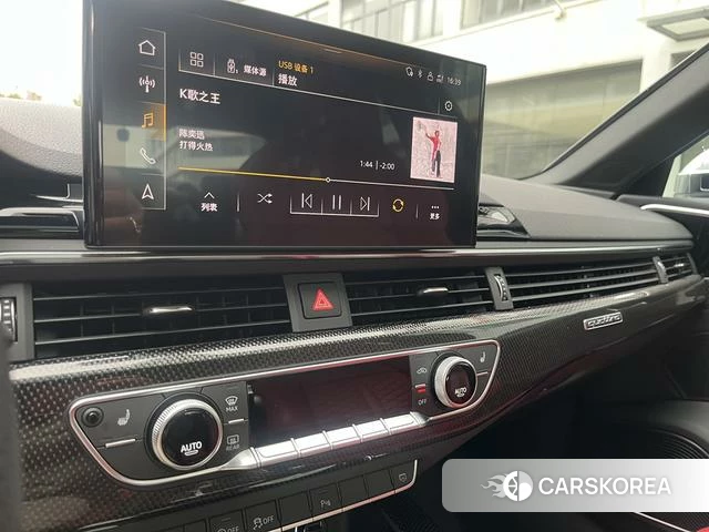 Audi S4 2023 Темно-серый из Китая, фото 6