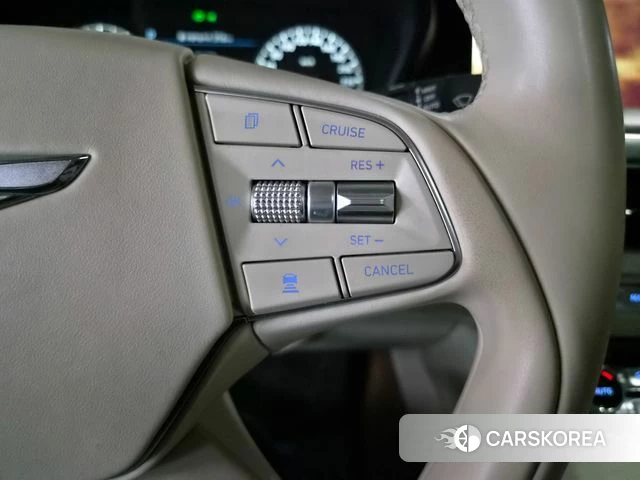 Genesis G90 id 4948892 из Кореи 6
