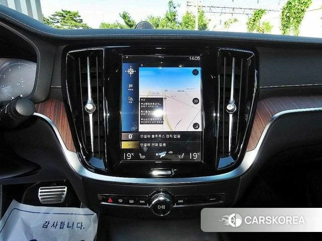 Volvo S60 3rd generation 2021 Серебряный из Кореи, фото 6
