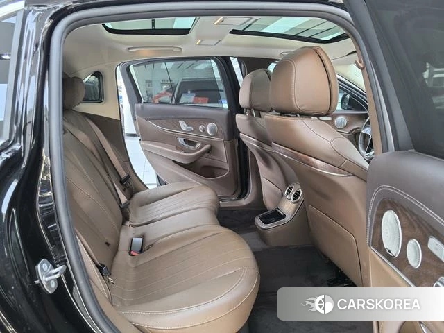 Mercedes-Benz E-Class 2023 Черный из Китая, фото 6