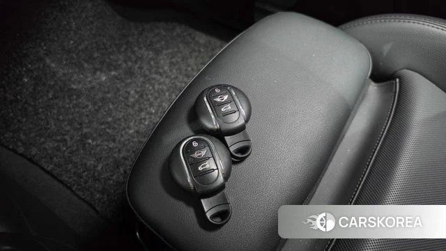 Mini Cooper 2020 Жемчужный цвет из Кореи, фото 6