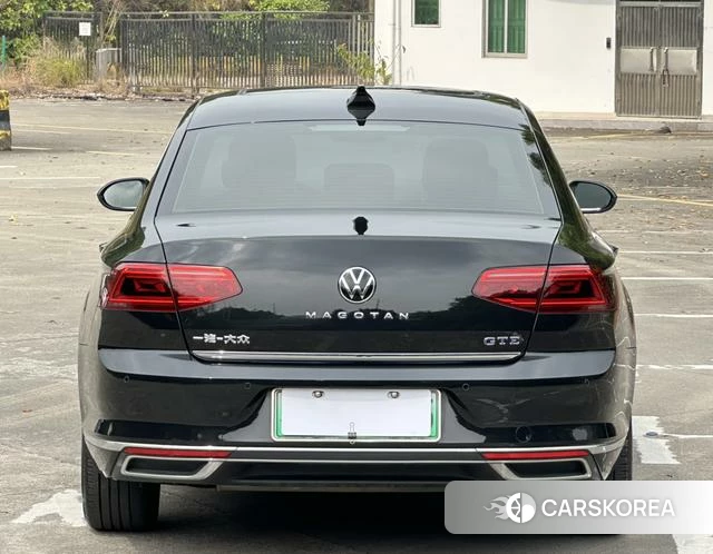 Volkswagen Magotan 2024 Черный из Китая, фото 6
