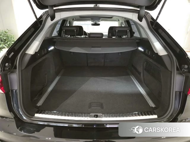 Audi A6 2023 Черный из Китая, фото 6