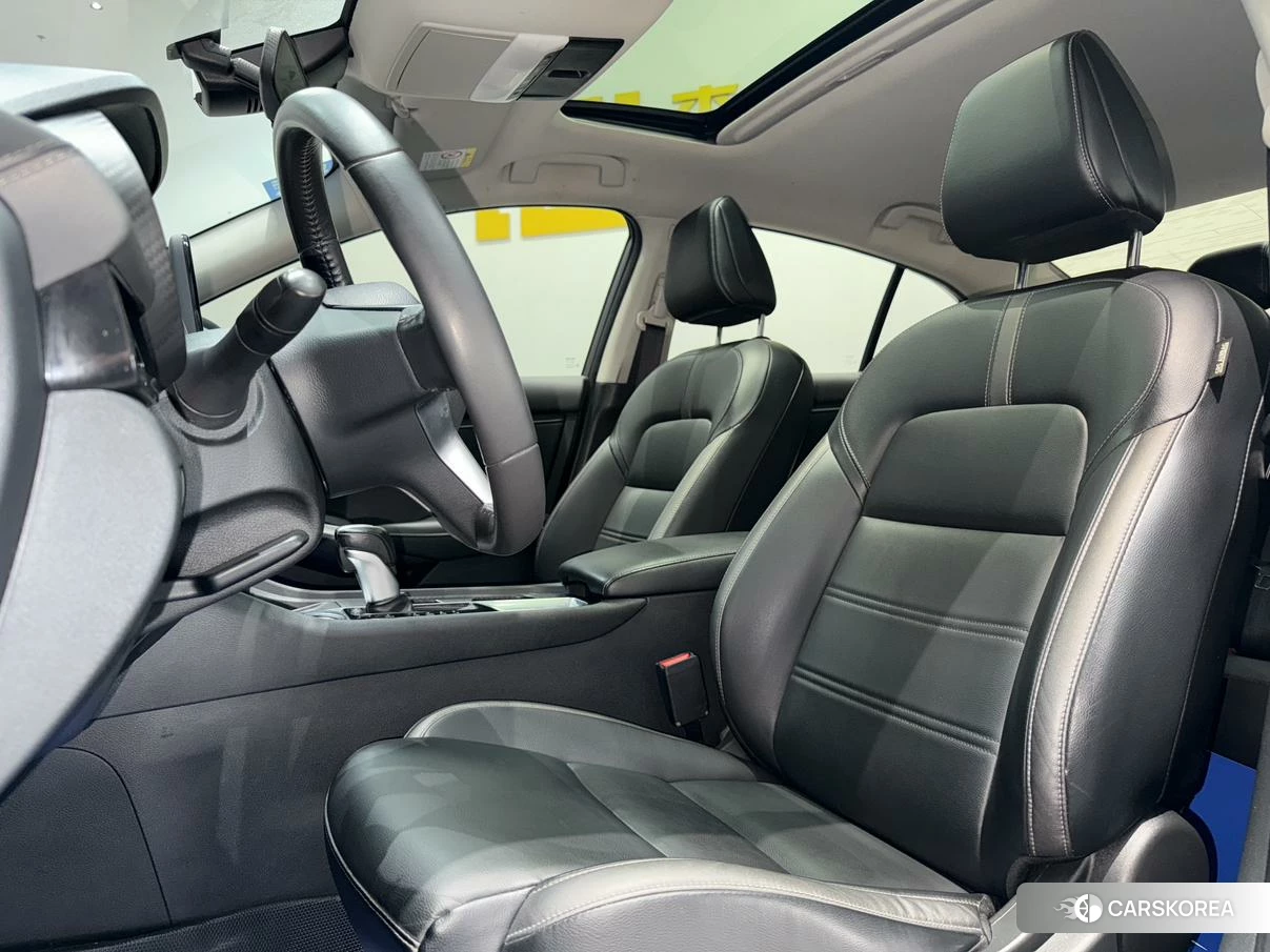 Nissan Sylphy 2020 Темно-серый из Китая, фото 6