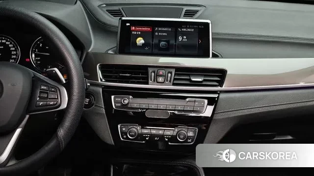 BMW X1 (F48) 2021 Черный из Кореи, фото 6