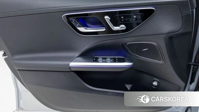 Mercedes-Benz C-Class W206 2024 Серебряный из Кореи, фото 6