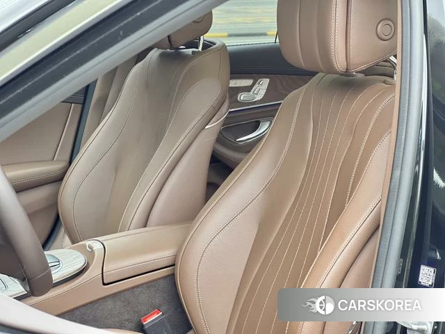 Mercedes-Benz E-Class 2021 Черный из Китая, фото 6