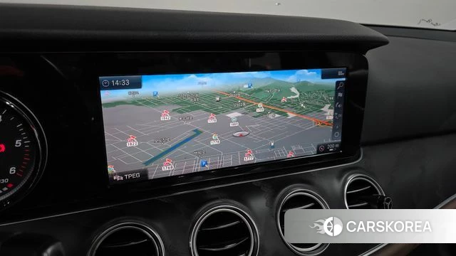 Mercedes-Benz E-Class W213 2018 Белый из Кореи, фото 6