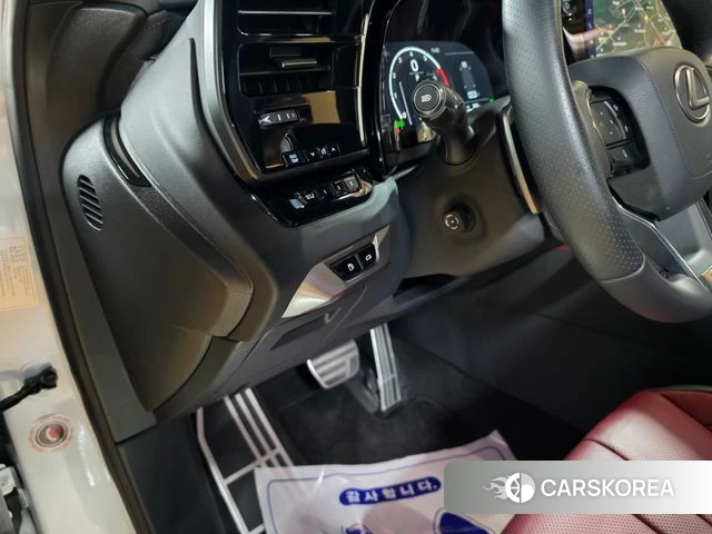 Lexus RX500h 5th generation 2025 Белый из Кореи, фото 6
