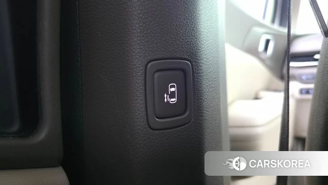 Kia The New Carnival 4th Generation 2025 Белый из Кореи, фото 6