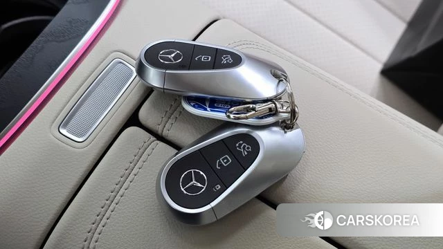 Mercedes-Benz E-Class W214 2026 Белый из Кореи, фото 6