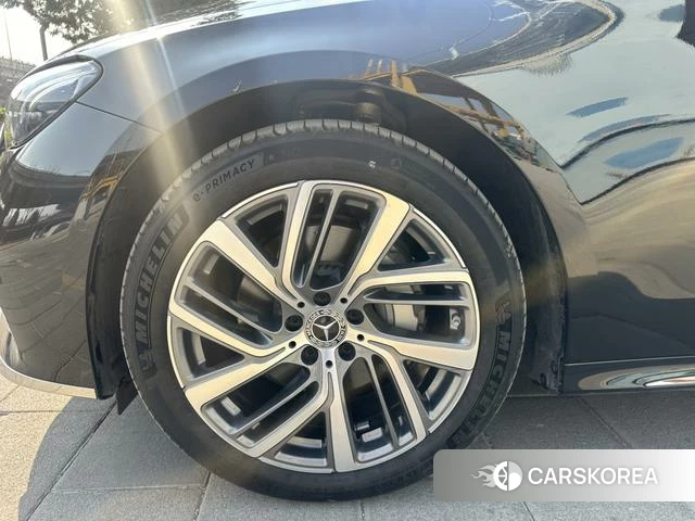 Mercedes-Benz E-Class 2025 Черный из Китая, фото 6