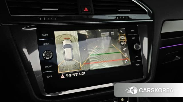 Volkswagen Tiguan Allspace 2020 Серебристо-серый из Кореи, фото 6