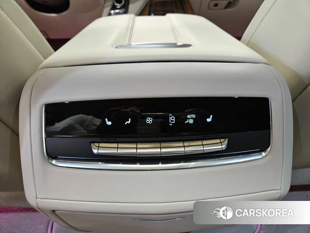 Cadillac Escalade 5th Generation 2023 Белый из Кореи, фото 6