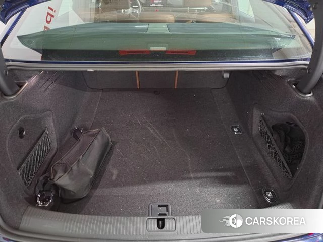 Audi A4 (B9) 2023 Синий из Кореи, фото 6