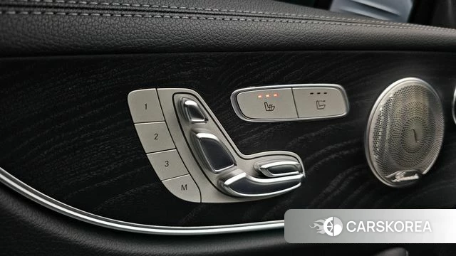 Mercedes-Benz E-Class W213 2018 Светло-серебряный цвет из Кореи, фото 6