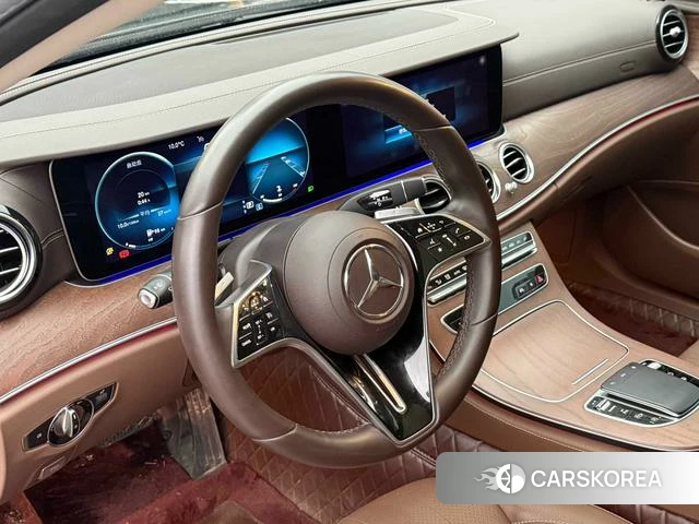 Mercedes-Benz E-Class 2023 Черный из Китая, фото 6
