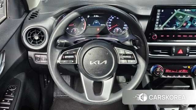 Kia The New K3 2nd generation 2023 Белый из Кореи, фото 6