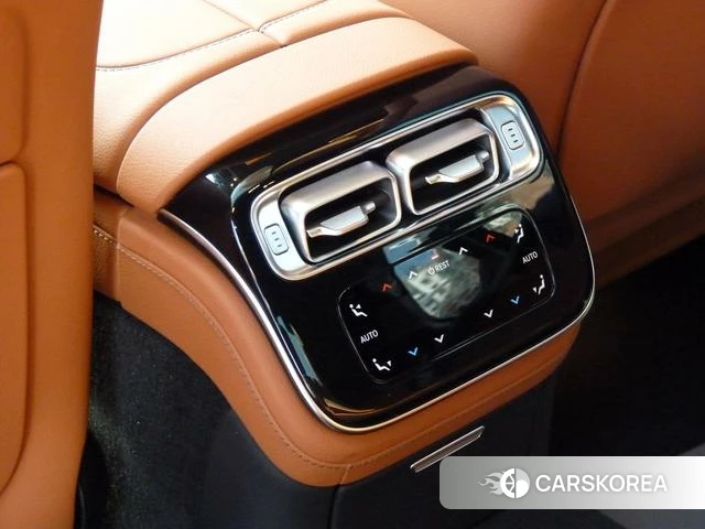 Mercedes-Benz S-Class 2024 Черный из Китая, фото 6