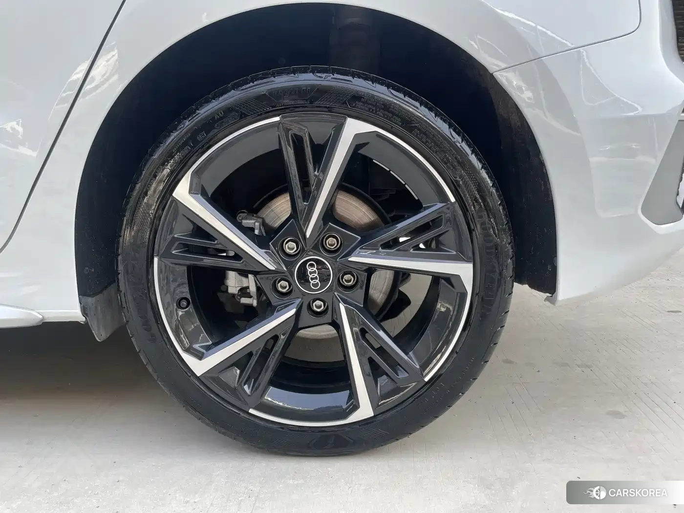 Audi A3 2023 Белый из Китая, фото 6