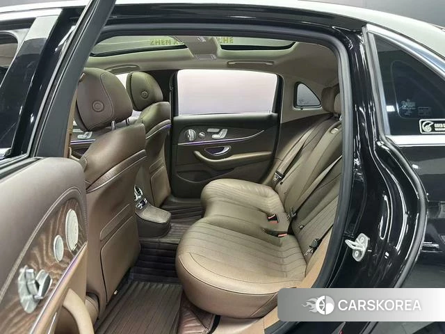 Mercedes-Benz E-Class 2021 Черный из Китая, фото 6