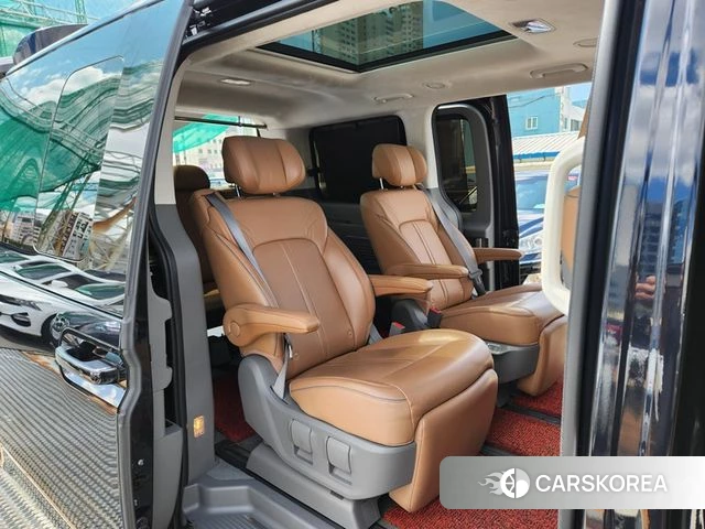 Hyundai Staria 2021 Черный из Кореи, фото 6
