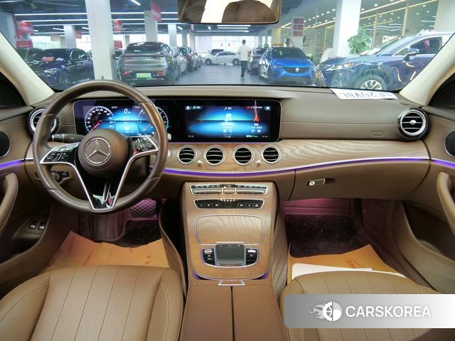 Mercedes-Benz E-Class 2023 Черный из Китая, фото 6