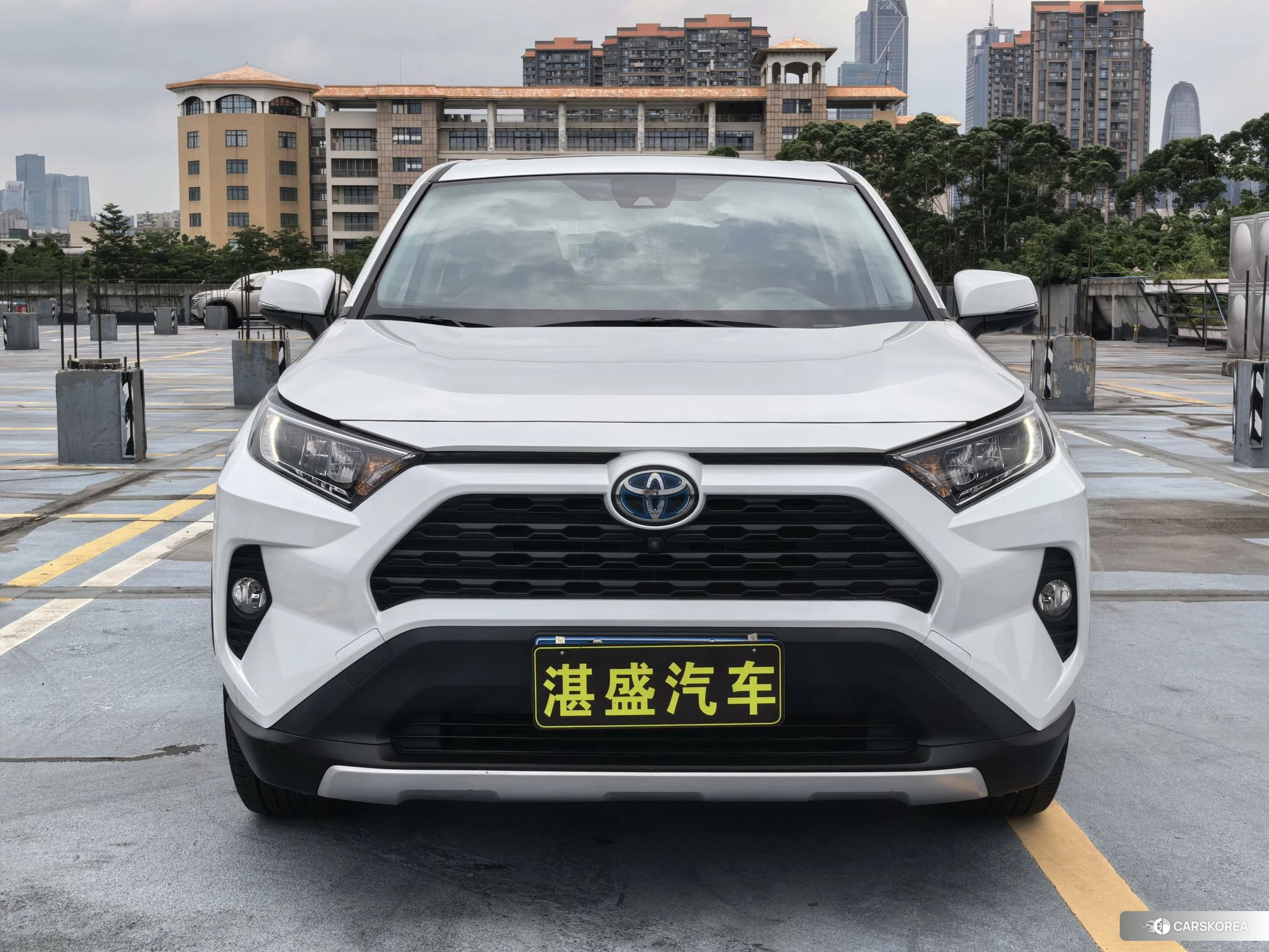 Toyota RAV4 2022 Белый из Китая, фото 6