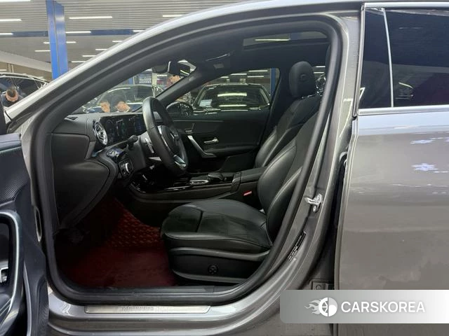 Mercedes-Benz A-Class 2021 Темно-серый из Китая, фото 6