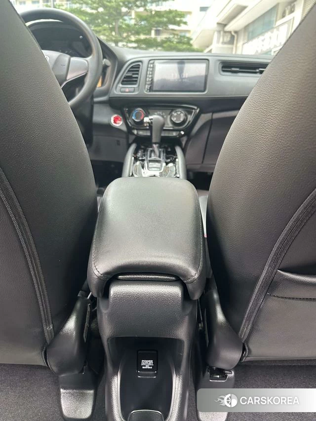 Honda Vezel 2021 Белый из Китая, фото 6