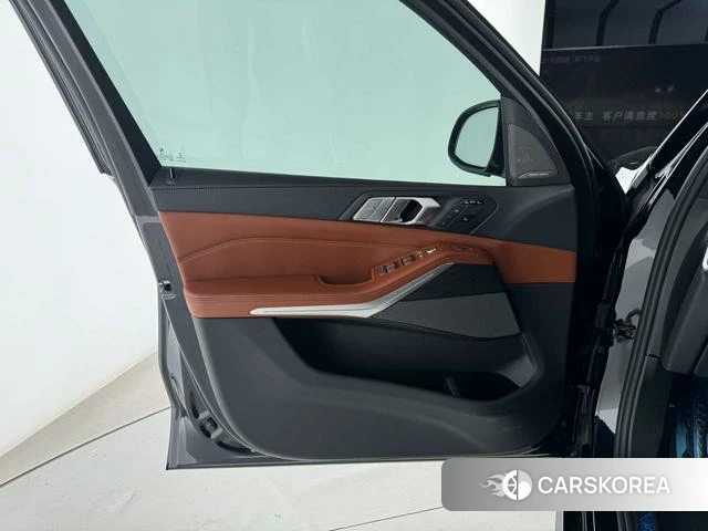 BMW X7 2020 Черный из Китая, фото 6