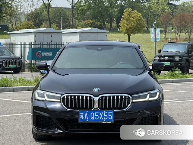 BMW 5 series 2023 Черный из Китая, фото 6