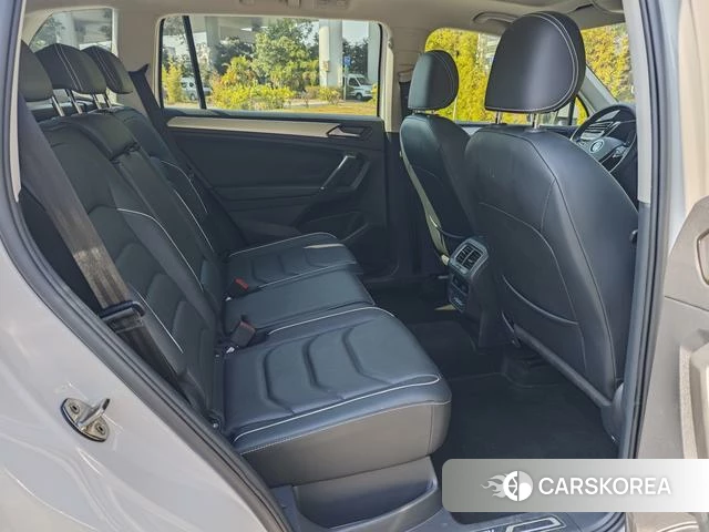 Volkswagen Tiguan L 2020 Белый из Китая, фото 6