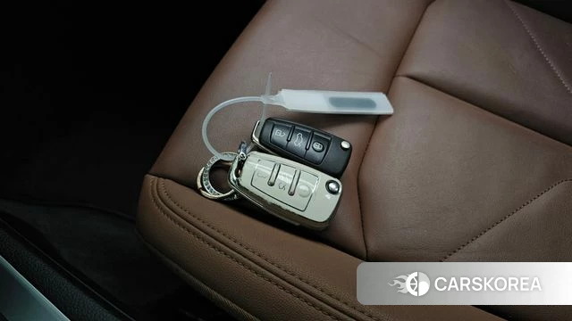 Audi Q3 (F3) 2020 Серебристо-серый из Кореи, фото 6